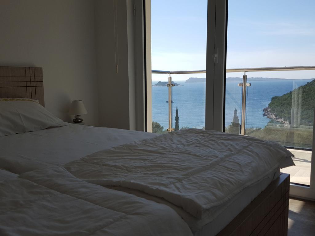 Apartments Marovic Херцег Нови Екстериор снимка