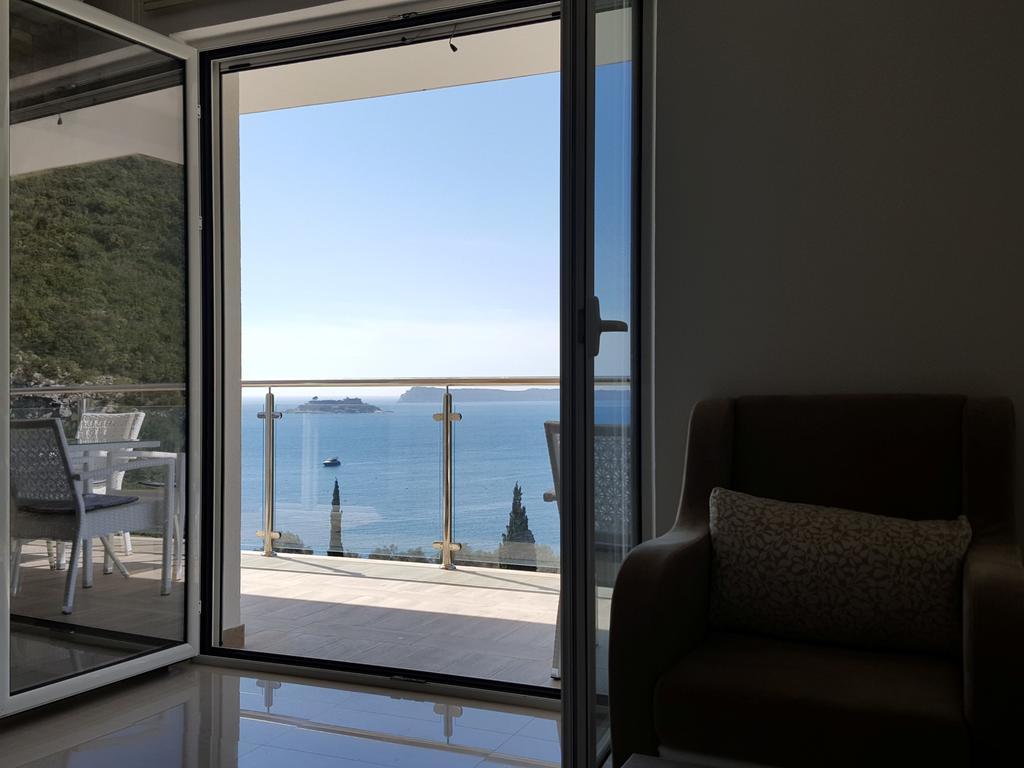 Apartments Marovic Херцег Нови Екстериор снимка