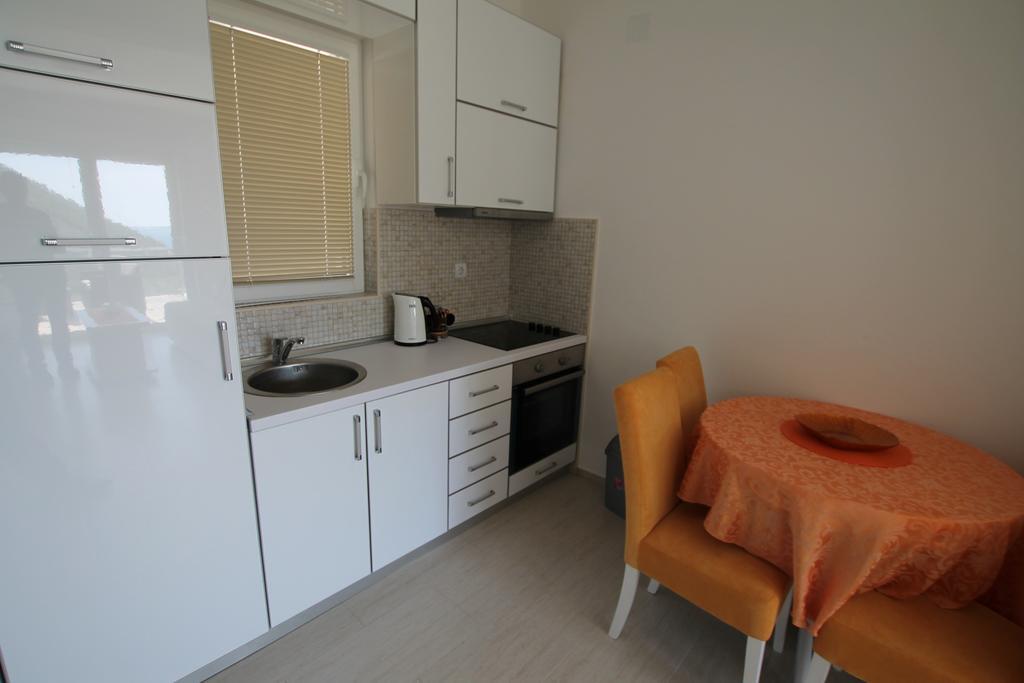 Apartments Marovic Херцег Нови Екстериор снимка