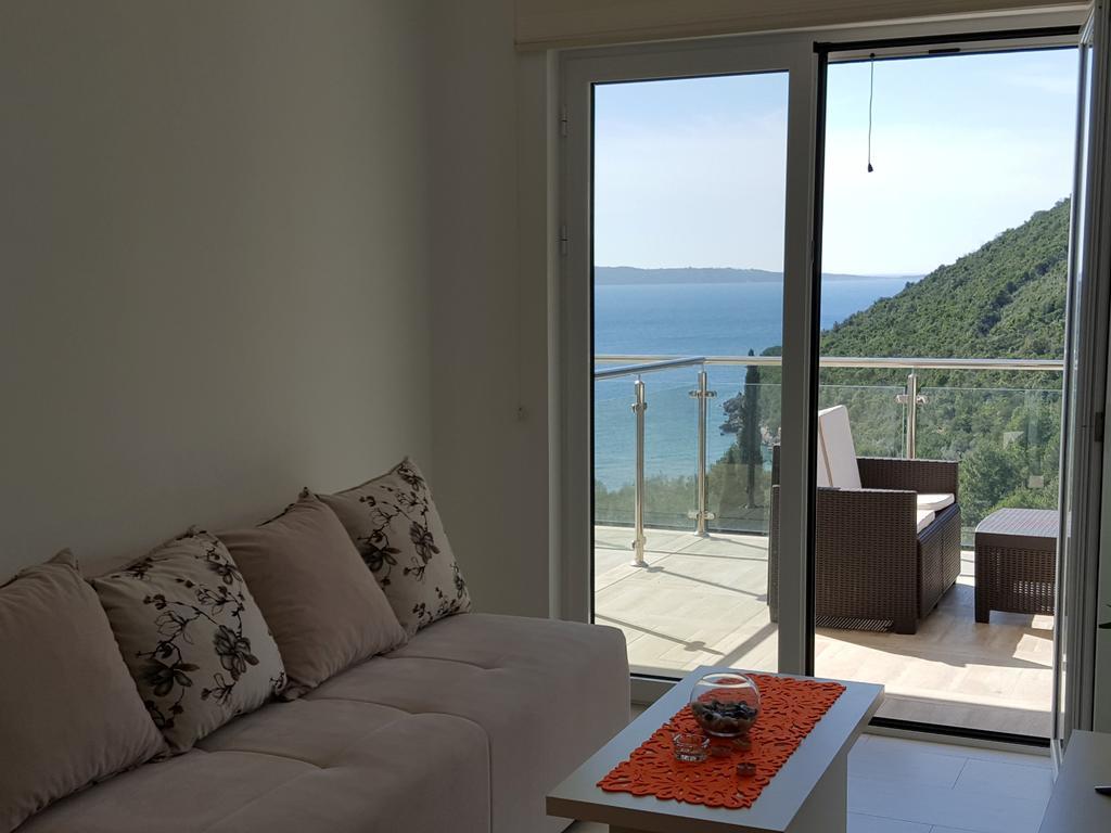 Apartments Marovic Херцег Нови Екстериор снимка