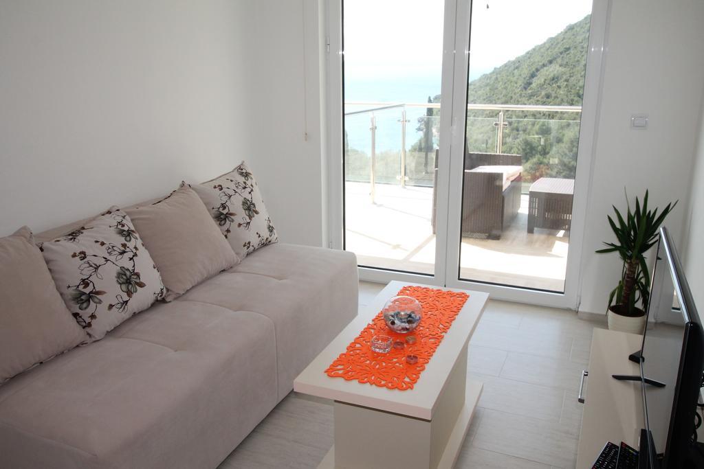 Apartments Marovic Херцег Нови Екстериор снимка